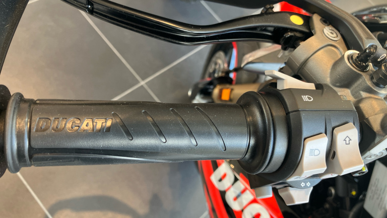 Ducati Hypermotard 698 RVE (24MY)